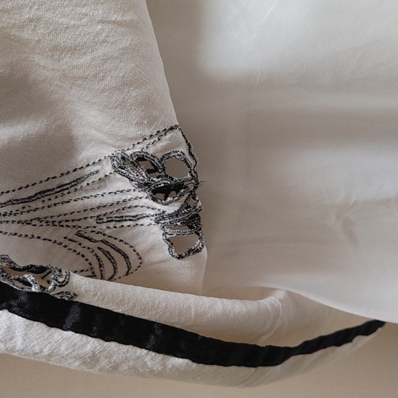 VTG Signature By Robbie Bee Embroidered Swing Skirt Black White Linen Mix Sz 6P - Picture 5 of 14